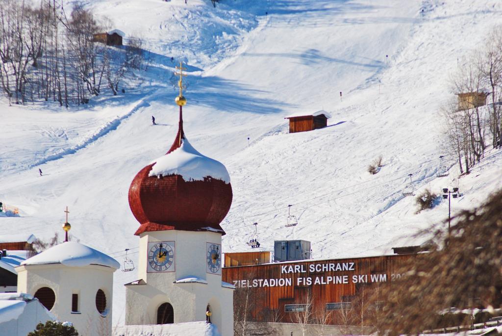 Hotel Pension Kirchplatz Sankt Anton am Arlberg Luaran gambar
