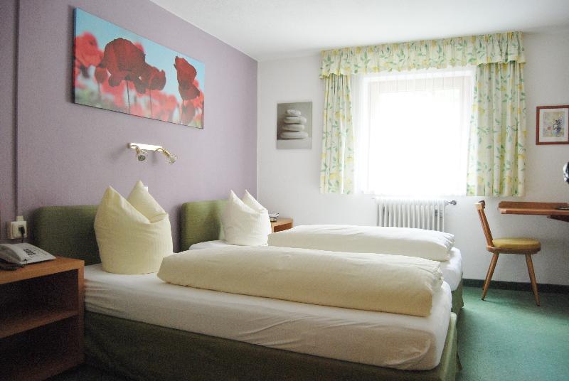 Hotel Pension Kirchplatz Sankt Anton am Arlberg Luaran gambar