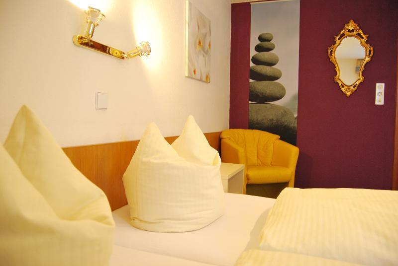 Hotel Pension Kirchplatz Sankt Anton am Arlberg Luaran gambar